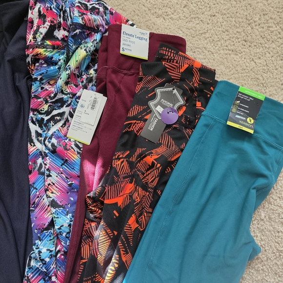 Boundle All In Motion, Old Navy ,xersion ,vogo, Lycra,Offline Colorful Leggings - Picture 3 of 7